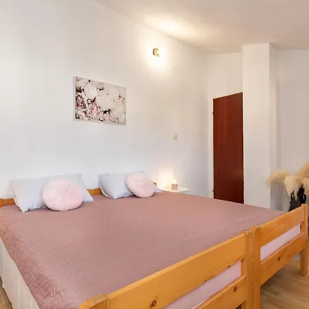 Umpa * Омишаль